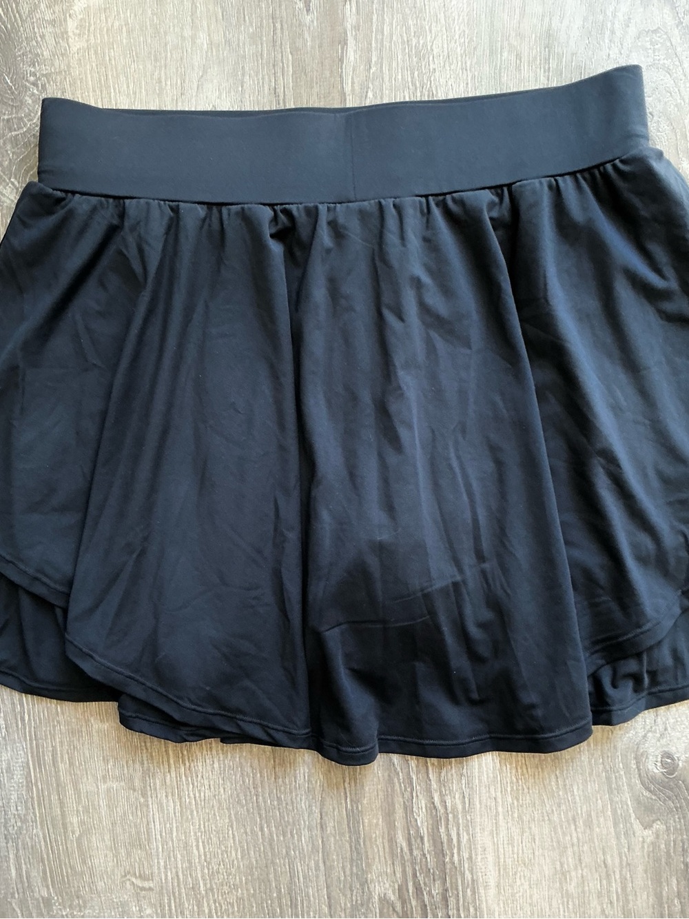 NWT iuga Black Layered Silky Activewear Flared Skirt - Picture 8 of 10